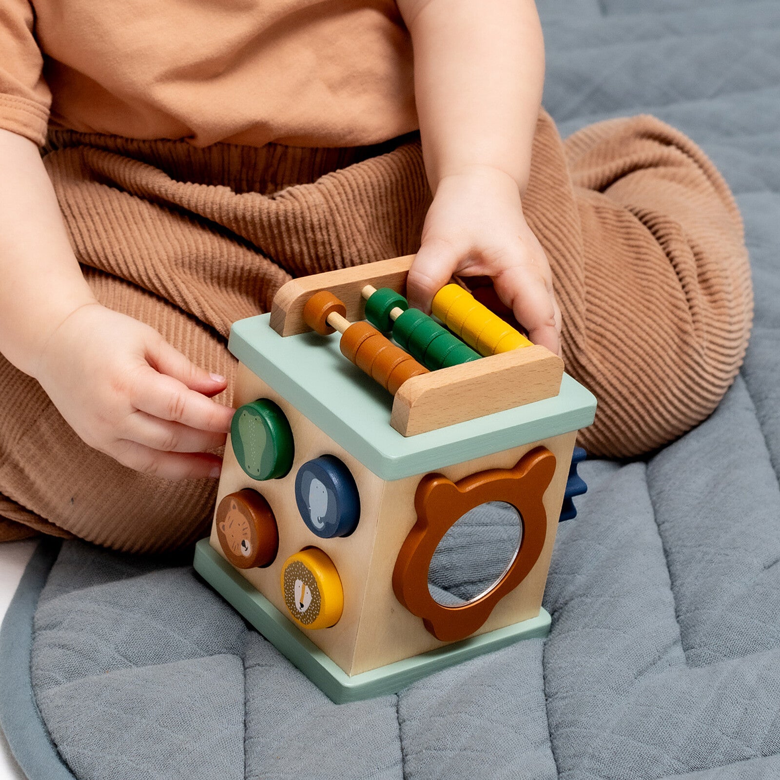 Mini Cube d'Activités 5-en-1 en Bois